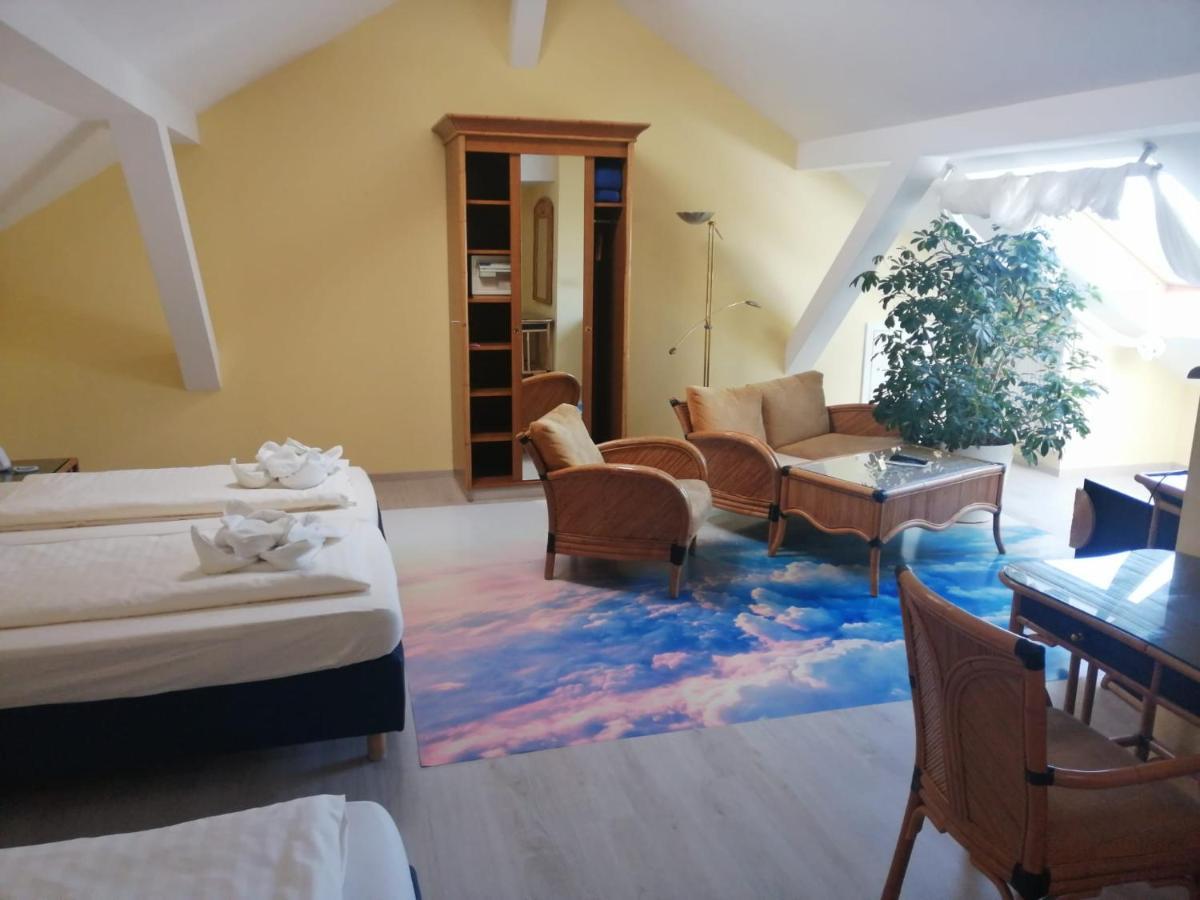 Hessischer Hof Ober-Ramstadt ภายนอก รูปภาพ